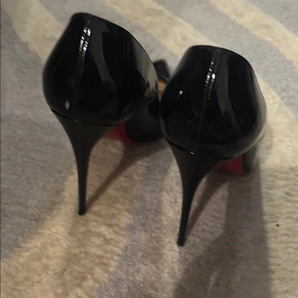 Christian Louboutin Black Stiletto Heels - worn once - so Kate 100 - Picture 2 of 7